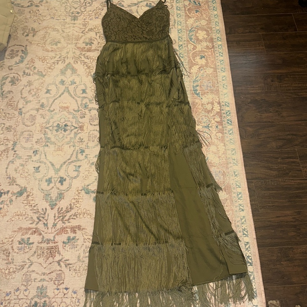 Giffniseti lace tassel olive dress